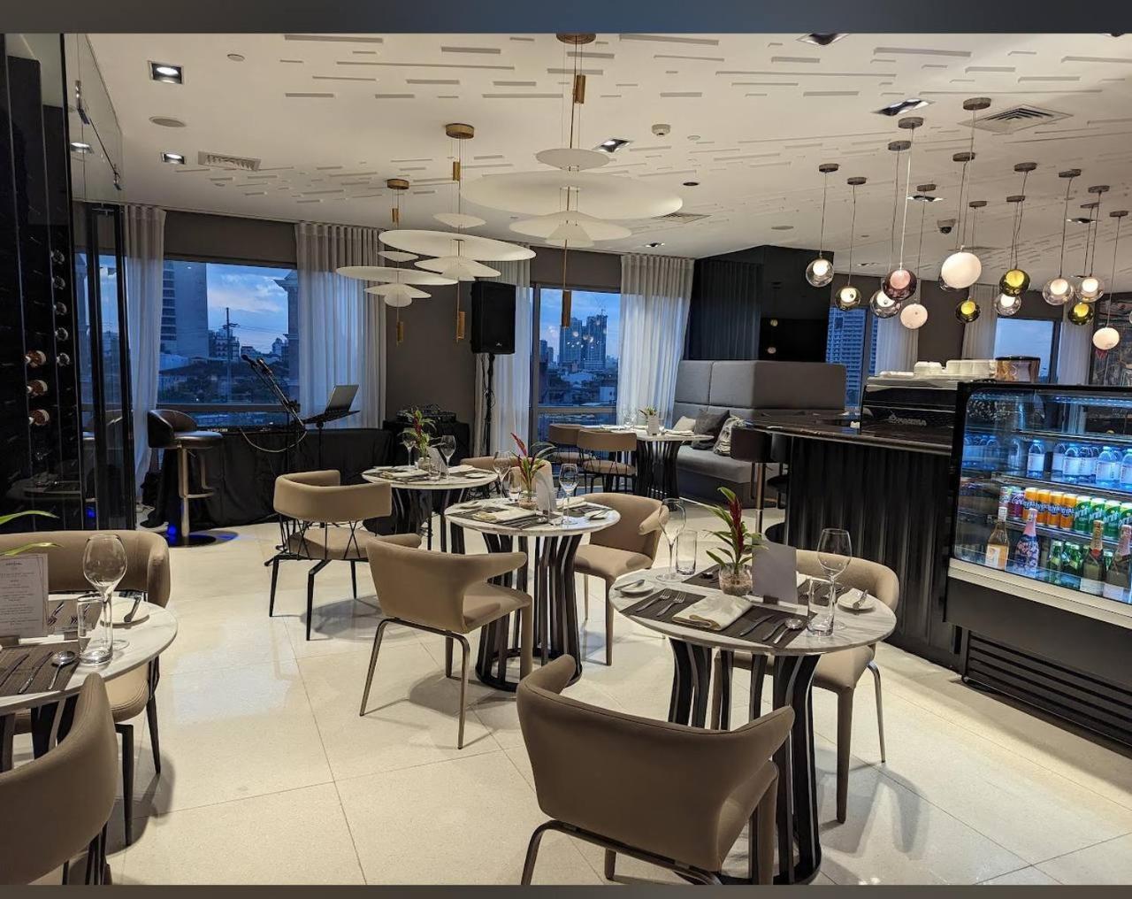 Acqua Private Residences - Iguazu Tower, Mandaluyong - Makati Ngoại thất bức ảnh